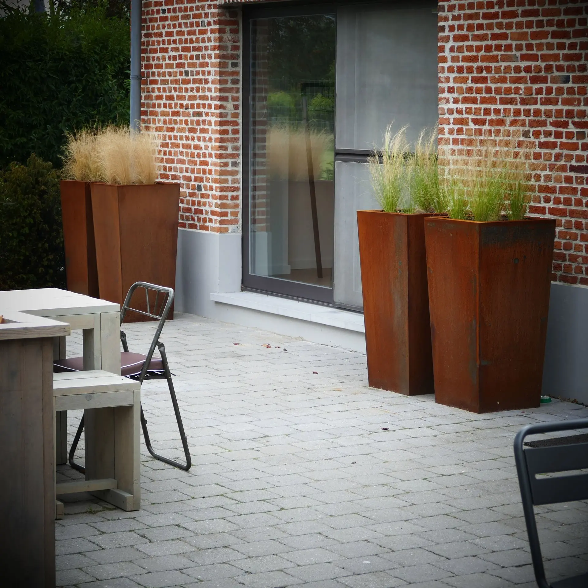 Cortenstaal bloembakken
